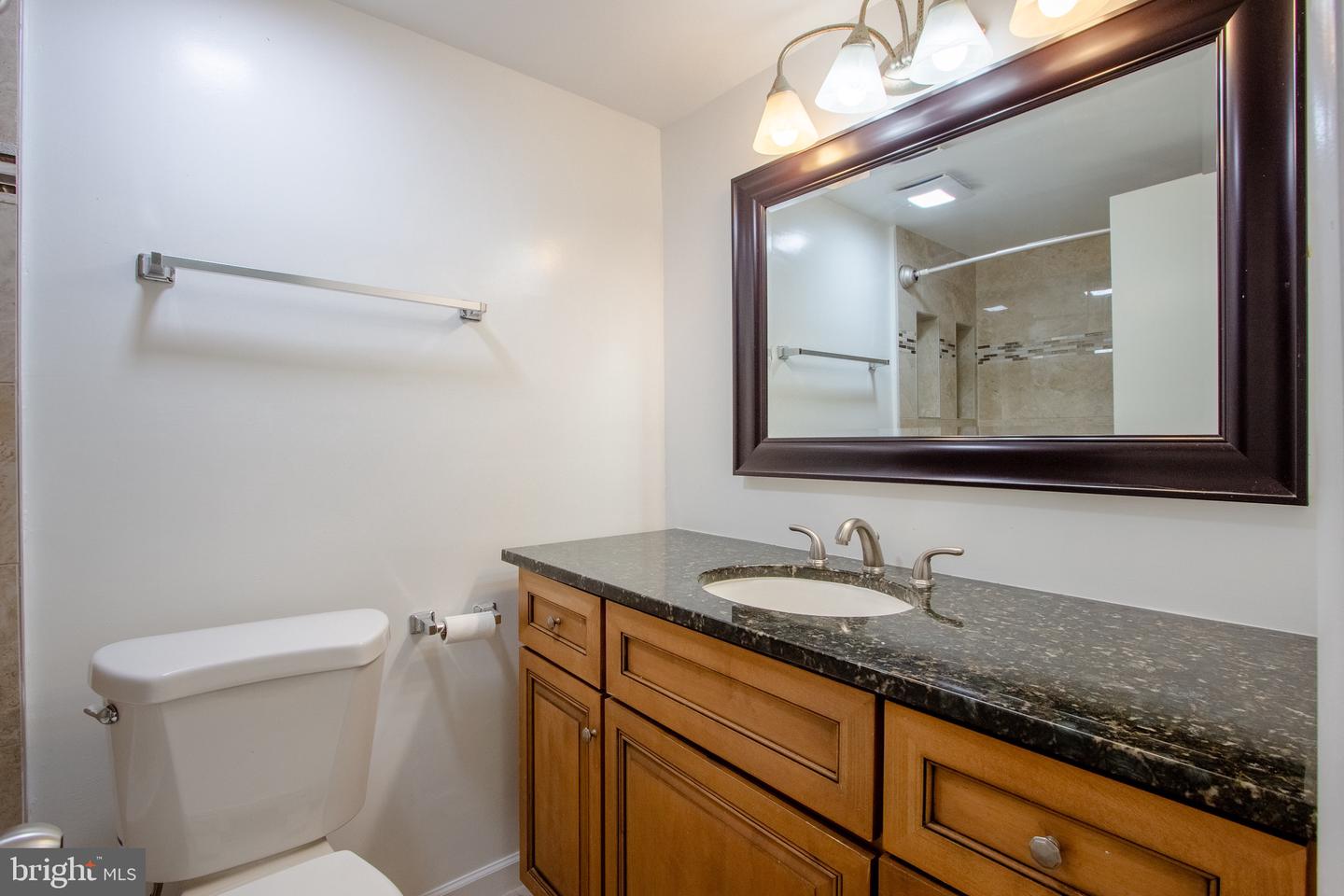 2905 CHARING CROSS RD #4, FALLS CHURCH, Virginia 22042, 3 Bedrooms Bedrooms, ,1 BathroomBathrooms,Residential,For sale,2905 CHARING CROSS RD #4,VAFX2235424 MLS # VAFX2235424