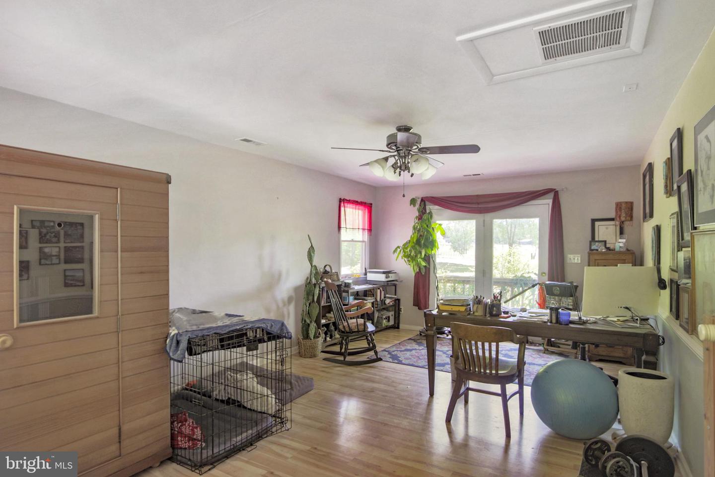 41 WOOD LANDING RD, FREDERICKSBURG, Virginia 22405, 4 Bedrooms Bedrooms, 12 Rooms Rooms,2 BathroomsBathrooms,Residential,For sale,41 WOOD LANDING RD,VAST2037998 MLS # VAST2037998