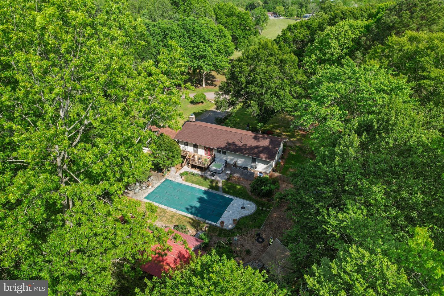 41 WOOD LANDING RD, FREDERICKSBURG, Virginia 22405, 4 Bedrooms Bedrooms, 12 Rooms Rooms,2 BathroomsBathrooms,Residential,For sale,41 WOOD LANDING RD,VAST2037998 MLS # VAST2037998