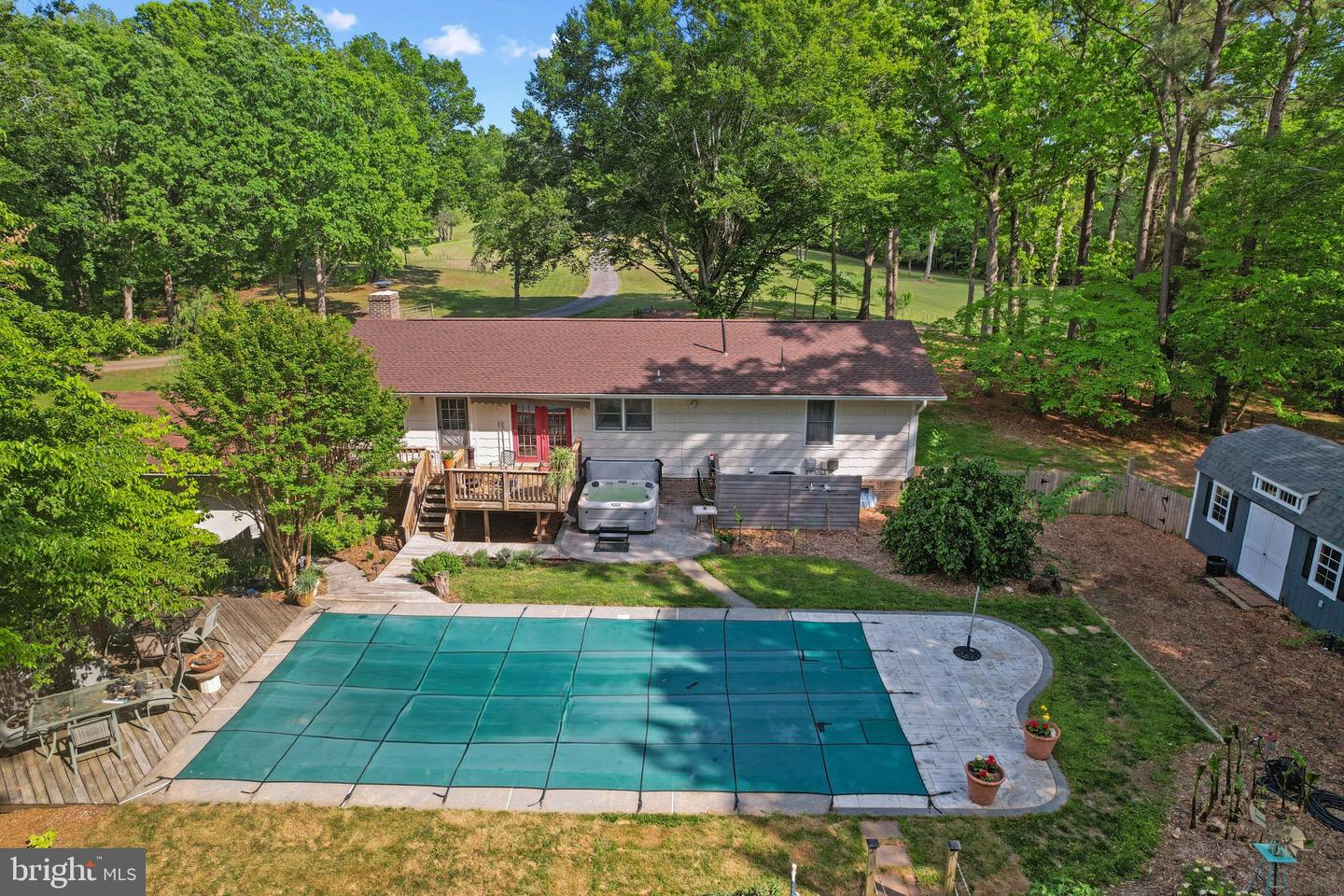 41 WOOD LANDING RD, FREDERICKSBURG, Virginia 22405, 4 Bedrooms Bedrooms, 12 Rooms Rooms,2 BathroomsBathrooms,Residential,For sale,41 WOOD LANDING RD,VAST2037998 MLS # VAST2037998