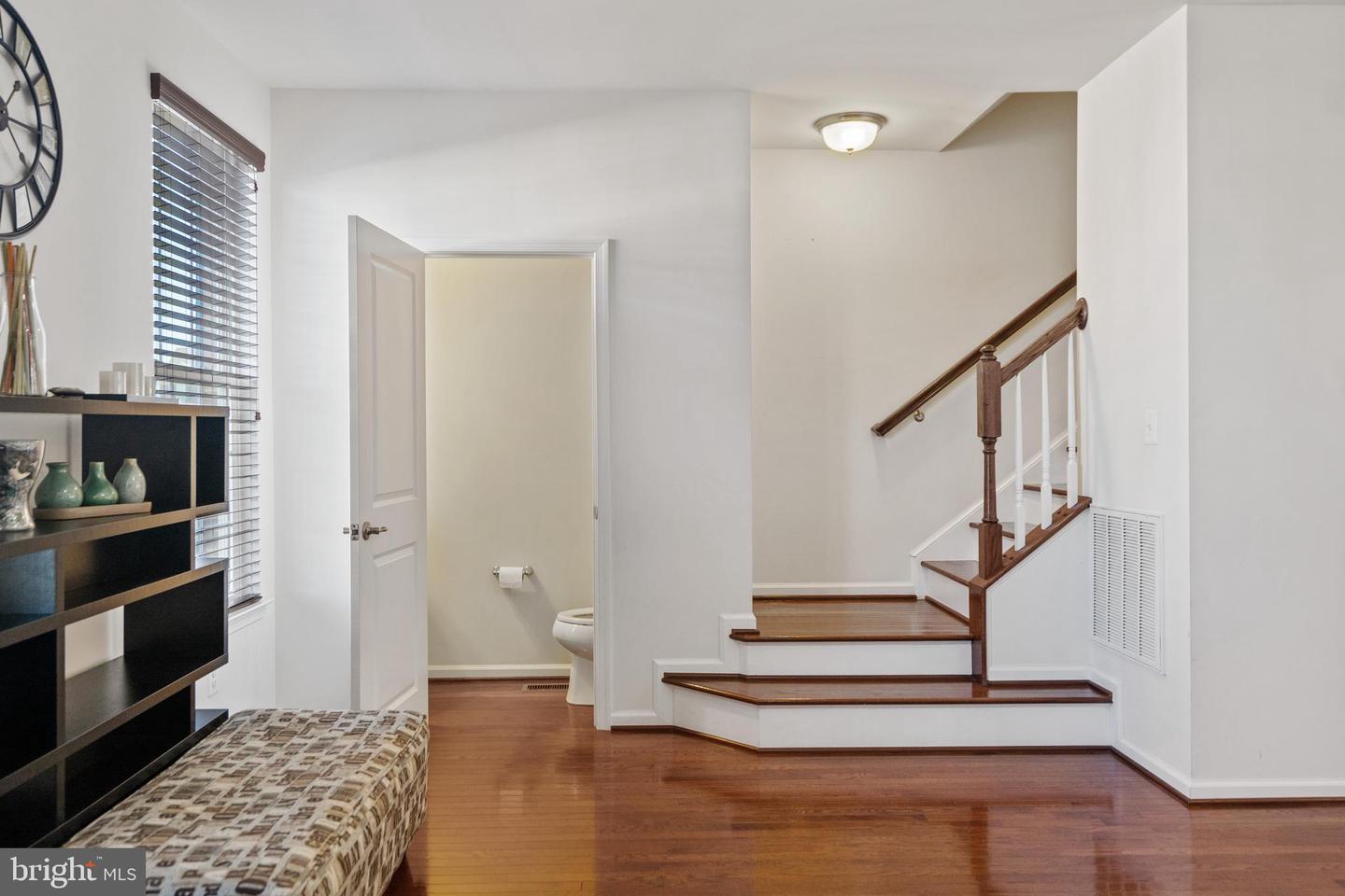 22864 CHESTNUT OAK TER, STERLING, Virginia 20166, 3 Bedrooms Bedrooms, ,2 BathroomsBathrooms,Residential,For sale,22864 CHESTNUT OAK TER,VALO2094368 MLS # VALO2094368
