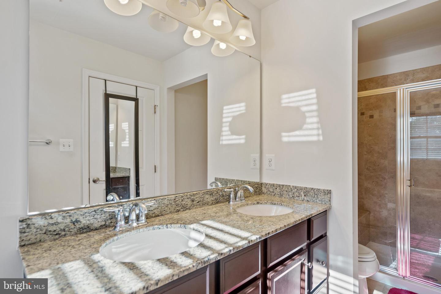 22864 CHESTNUT OAK TER, STERLING, Virginia 20166, 3 Bedrooms Bedrooms, ,2 BathroomsBathrooms,Residential,For sale,22864 CHESTNUT OAK TER,VALO2094368 MLS # VALO2094368