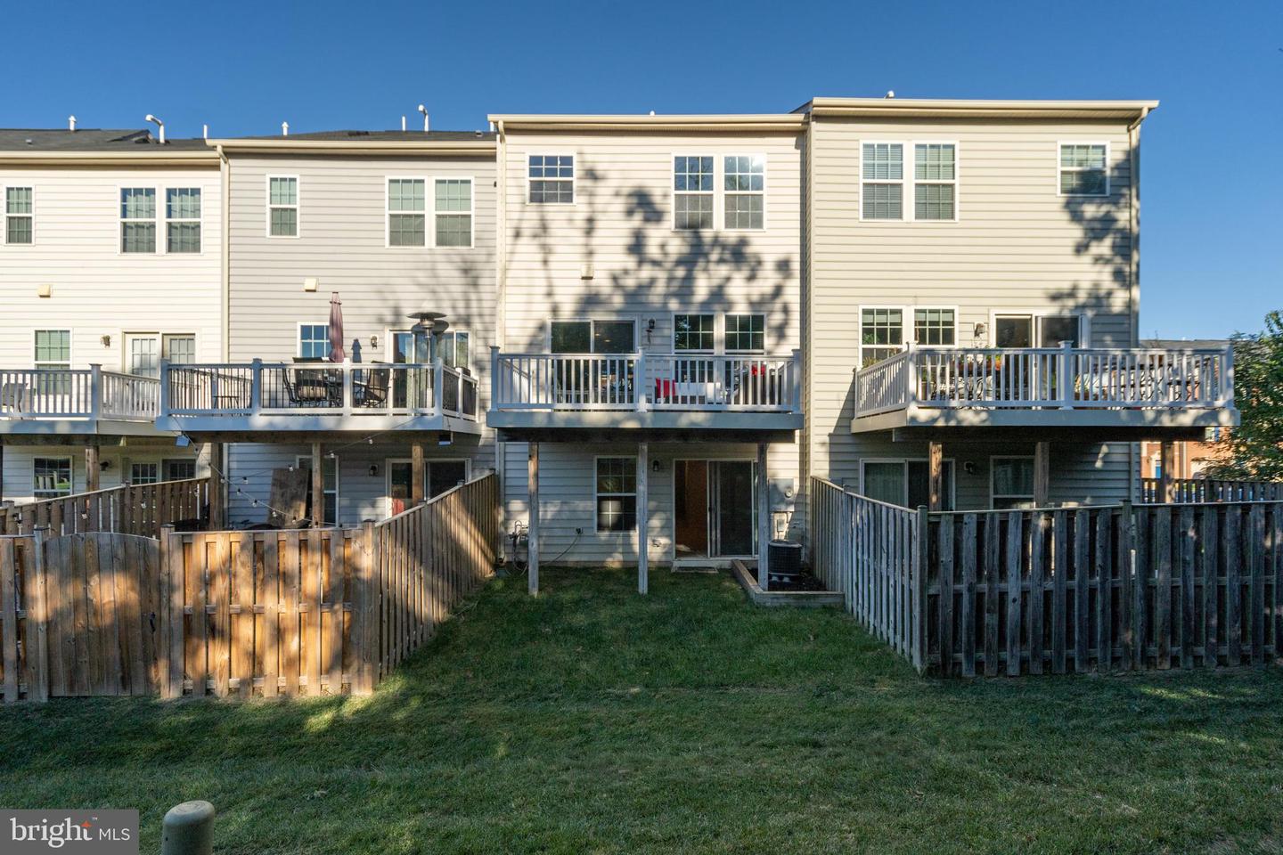 22864 CHESTNUT OAK TER, STERLING, Virginia 20166, 3 Bedrooms Bedrooms, ,2 BathroomsBathrooms,Residential,For sale,22864 CHESTNUT OAK TER,VALO2094368 MLS # VALO2094368