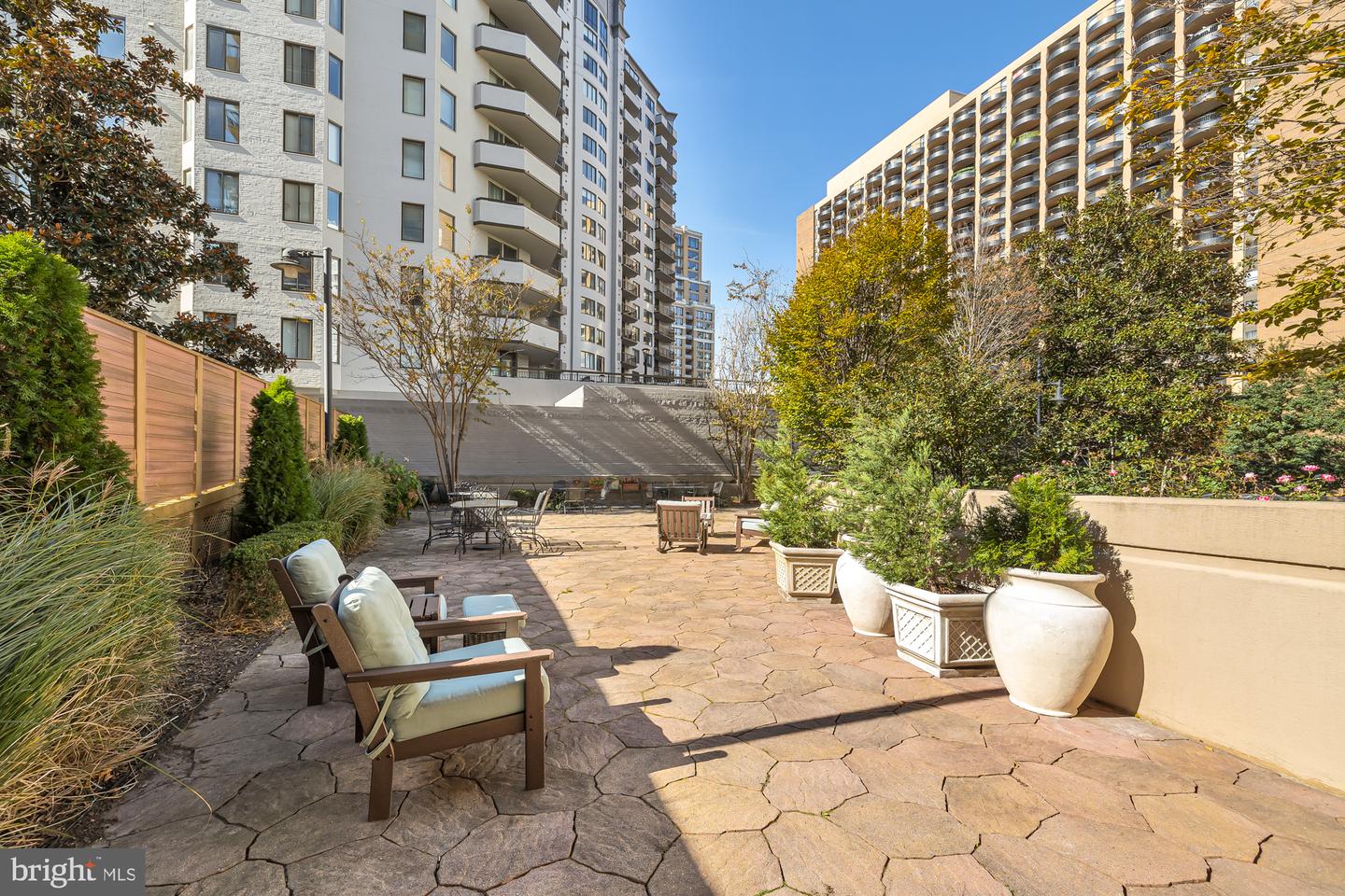 1211 S EADS ST #604, ARLINGTON, Virginia 22202, 2 Bedrooms Bedrooms, ,2 BathroomsBathrooms,Residential,For sale,1211 S EADS ST #604,VAAR2056308 MLS # VAAR2056308