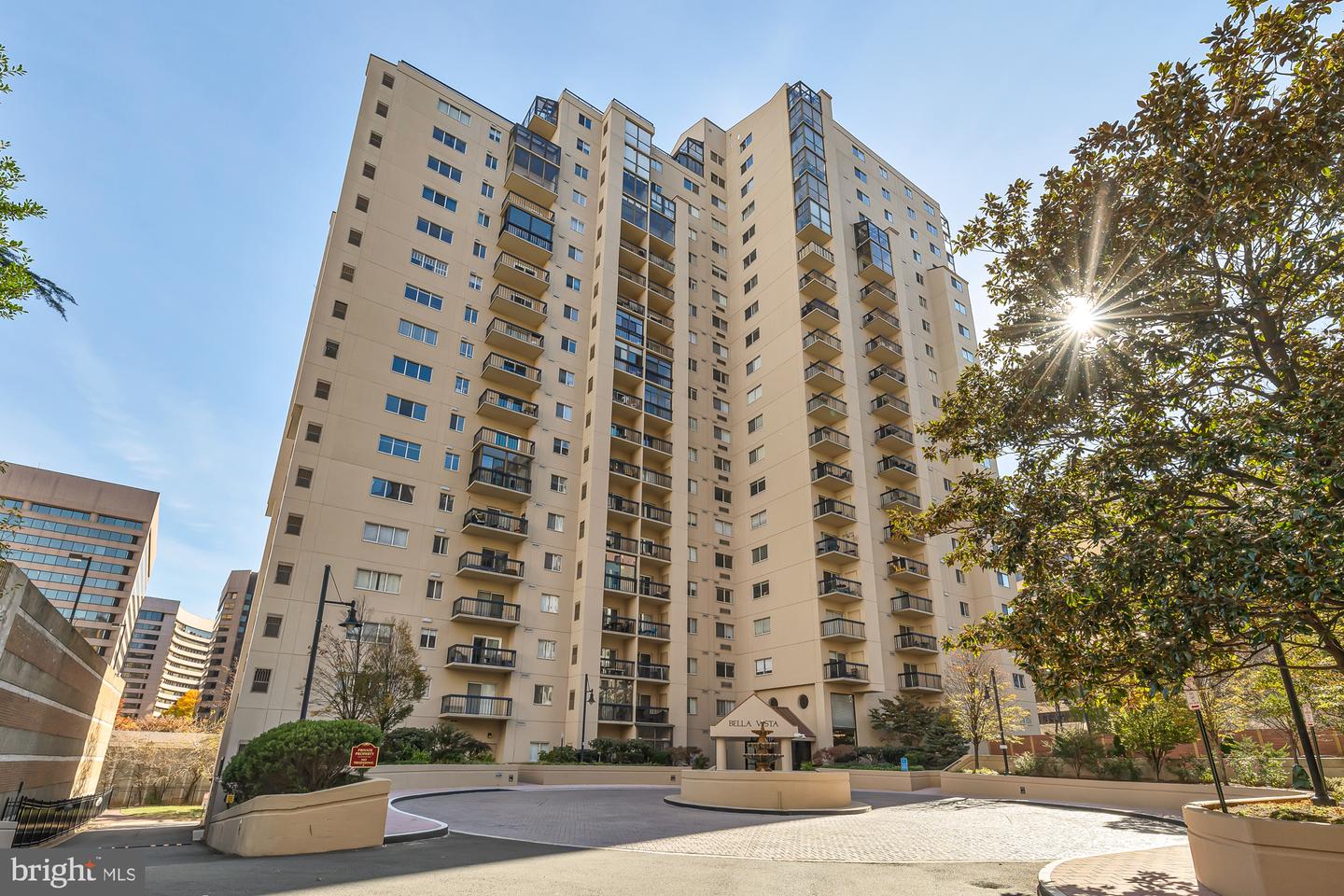 1211 S EADS ST #604, ARLINGTON, Virginia 22202, 2 Bedrooms Bedrooms, ,2 BathroomsBathrooms,Residential,For sale,1211 S EADS ST #604,VAAR2056308 MLS # VAAR2056308