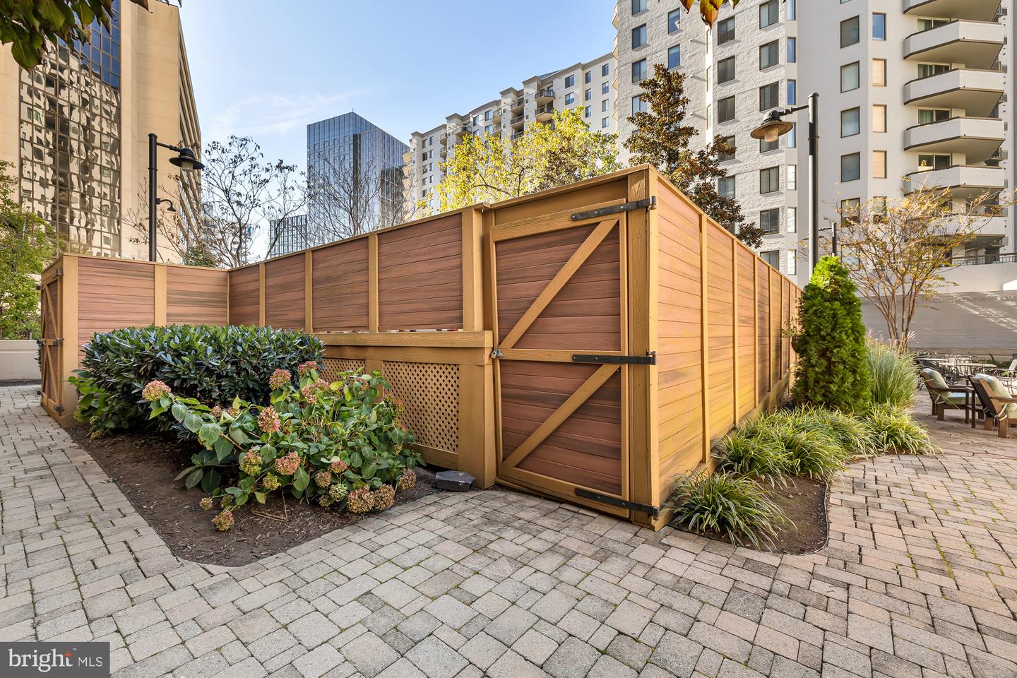 1211 S EADS ST #604, ARLINGTON, Virginia 22202, 2 Bedrooms Bedrooms, ,2 BathroomsBathrooms,Residential,For sale,1211 S EADS ST #604,VAAR2056308 MLS # VAAR2056308