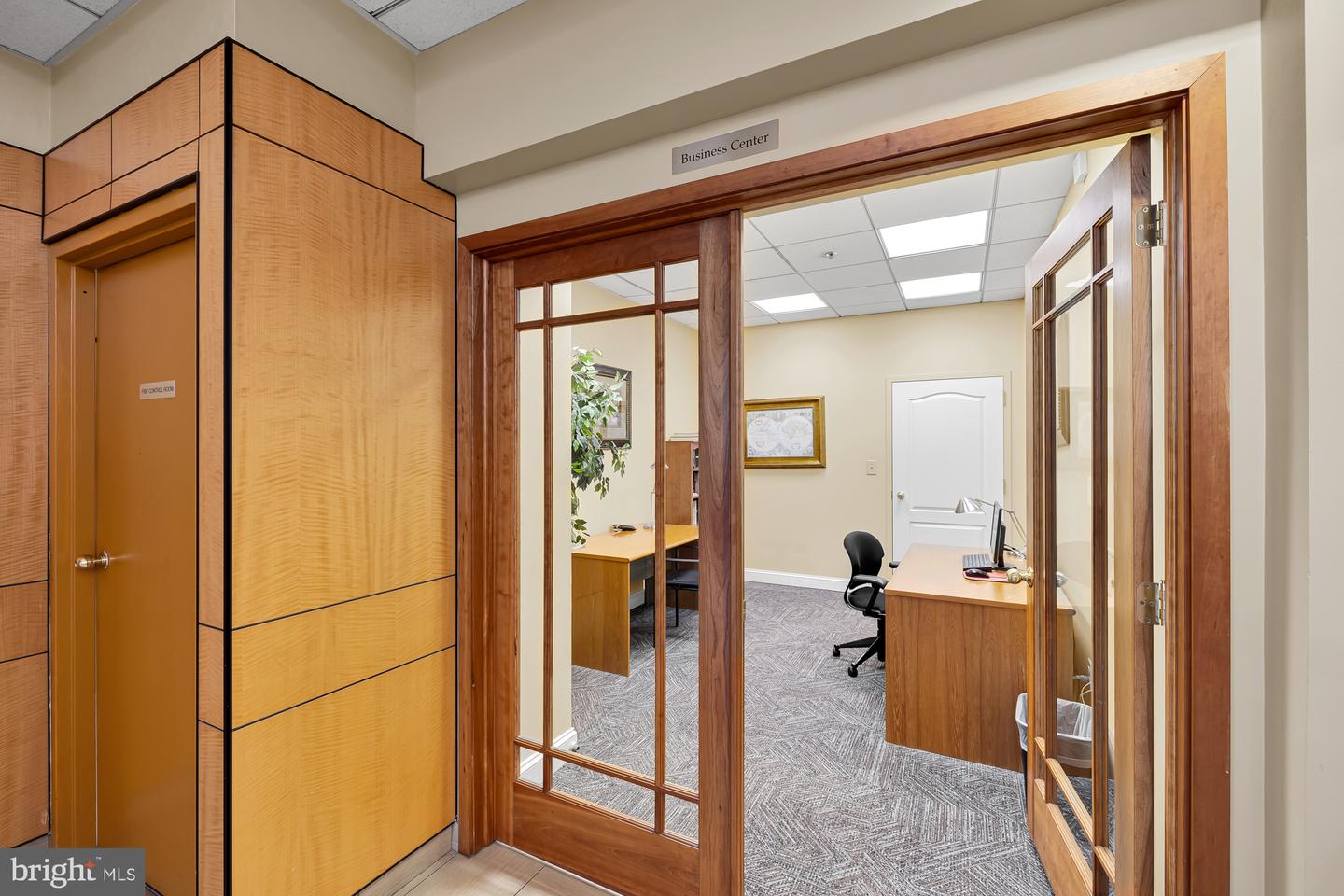 1211 S EADS ST #604, ARLINGTON, Virginia 22202, 2 Bedrooms Bedrooms, ,2 BathroomsBathrooms,Residential,For sale,1211 S EADS ST #604,VAAR2056308 MLS # VAAR2056308