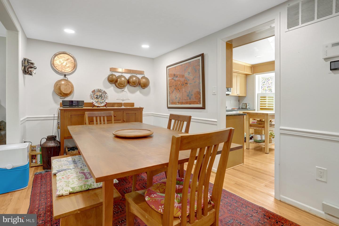 1002 ELLISON SQ, FALLS CHURCH, Virginia 22046, 3 Bedrooms Bedrooms, ,2 BathroomsBathrooms,Residential,For sale,1002 ELLISON SQ,VAFA2002926 MLS # VAFA2002926