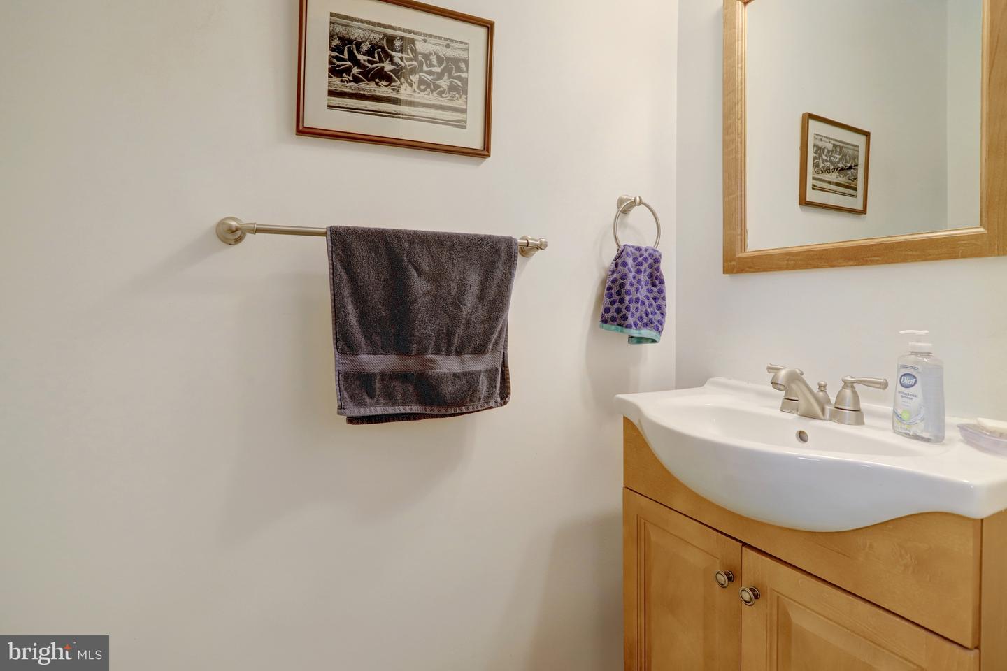 1002 ELLISON SQ, FALLS CHURCH, Virginia 22046, 3 Bedrooms Bedrooms, ,2 BathroomsBathrooms,Residential,For sale,1002 ELLISON SQ,VAFA2002926 MLS # VAFA2002926