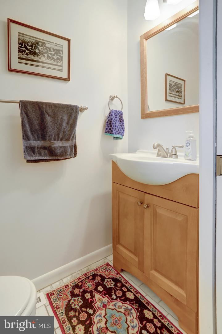1002 ELLISON SQ, FALLS CHURCH, Virginia 22046, 3 Bedrooms Bedrooms, ,2 BathroomsBathrooms,Residential,For sale,1002 ELLISON SQ,VAFA2002926 MLS # VAFA2002926