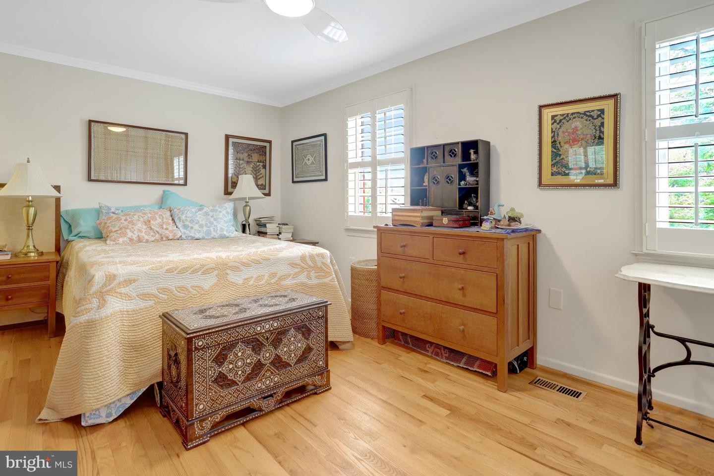 1002 ELLISON SQ, FALLS CHURCH, Virginia 22046, 3 Bedrooms Bedrooms, ,2 BathroomsBathrooms,Residential,For sale,1002 ELLISON SQ,VAFA2002926 MLS # VAFA2002926