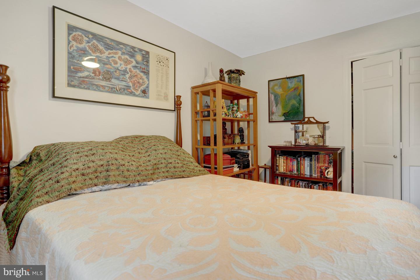 1002 ELLISON SQ, FALLS CHURCH, Virginia 22046, 3 Bedrooms Bedrooms, ,2 BathroomsBathrooms,Residential,For sale,1002 ELLISON SQ,VAFA2002926 MLS # VAFA2002926