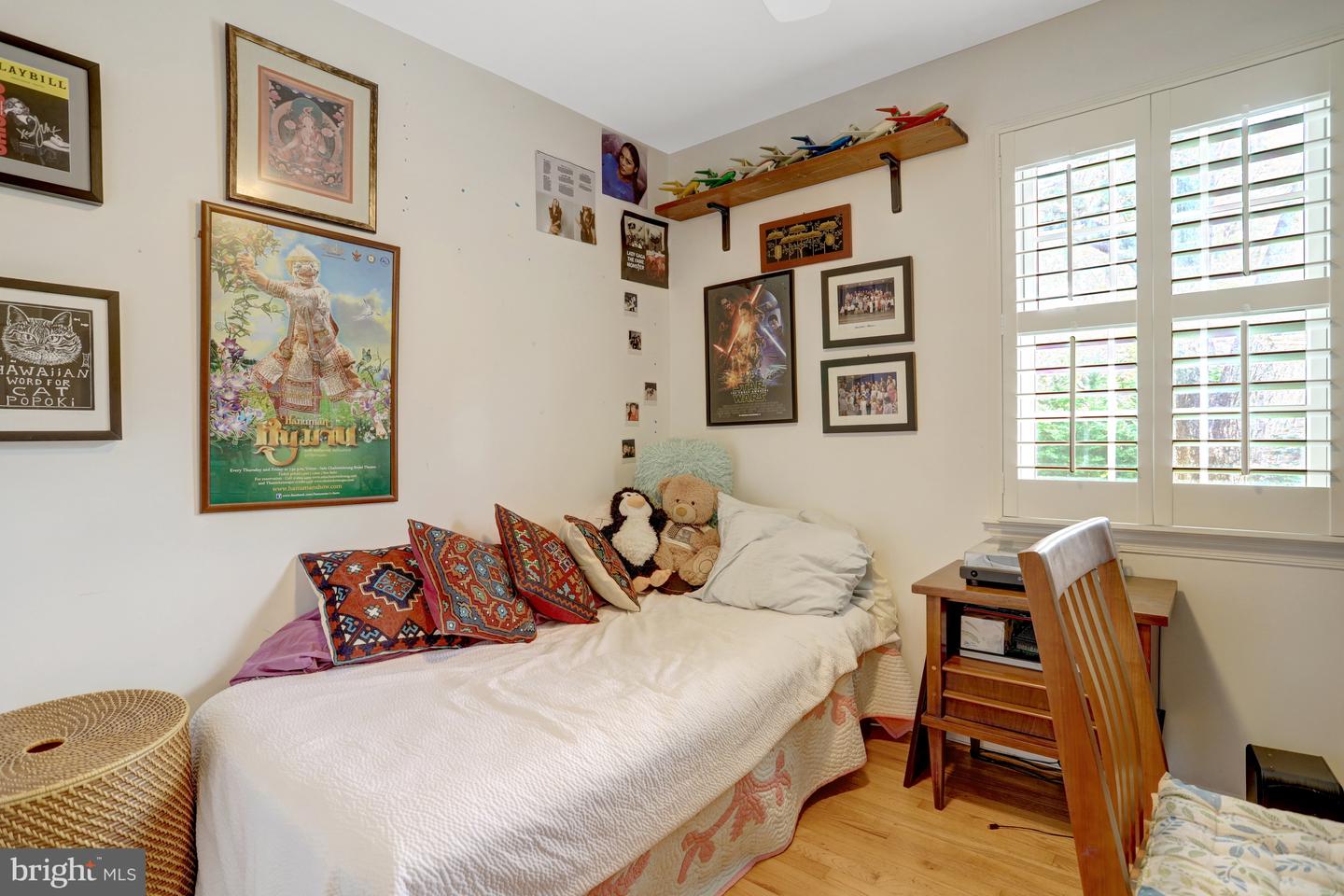 1002 ELLISON SQ, FALLS CHURCH, Virginia 22046, 3 Bedrooms Bedrooms, ,2 BathroomsBathrooms,Residential,For sale,1002 ELLISON SQ,VAFA2002926 MLS # VAFA2002926
