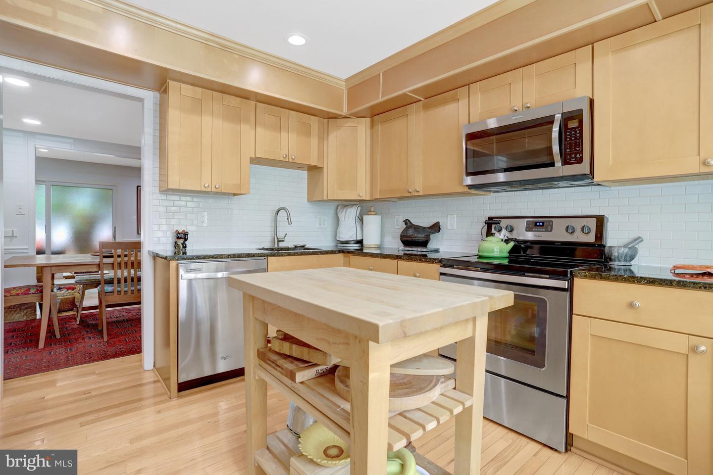 1002 ELLISON SQ, FALLS CHURCH, Virginia 22046, 3 Bedrooms Bedrooms, ,2 BathroomsBathrooms,Residential,For sale,1002 ELLISON SQ,VAFA2002926 MLS # VAFA2002926