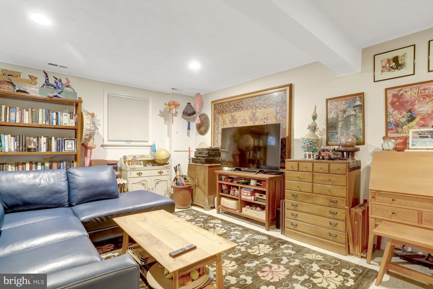 1002 ELLISON SQ, FALLS CHURCH, Virginia 22046, 3 Bedrooms Bedrooms, ,2 BathroomsBathrooms,Residential,For sale,1002 ELLISON SQ,VAFA2002926 MLS # VAFA2002926