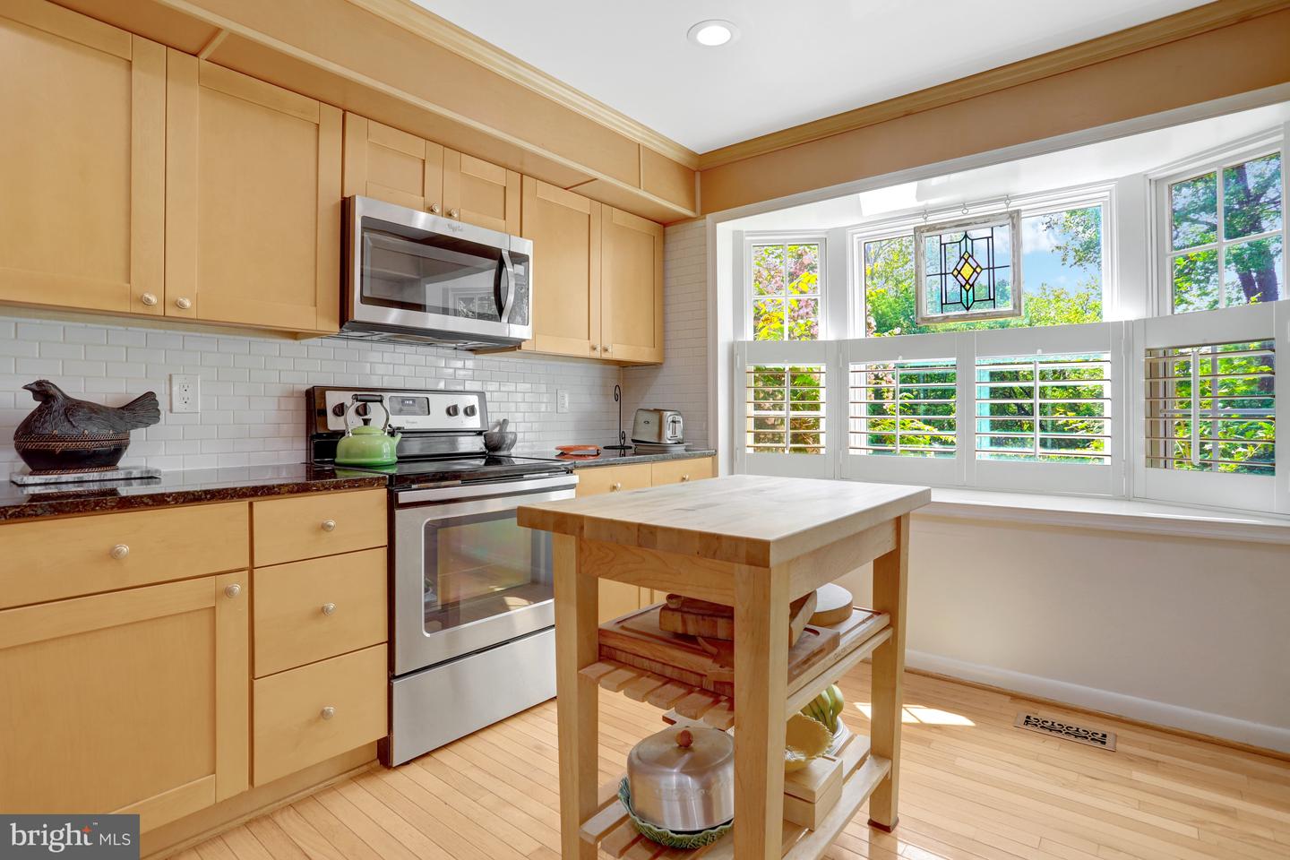 1002 ELLISON SQ, FALLS CHURCH, Virginia 22046, 3 Bedrooms Bedrooms, ,2 BathroomsBathrooms,Residential,For sale,1002 ELLISON SQ,VAFA2002926 MLS # VAFA2002926