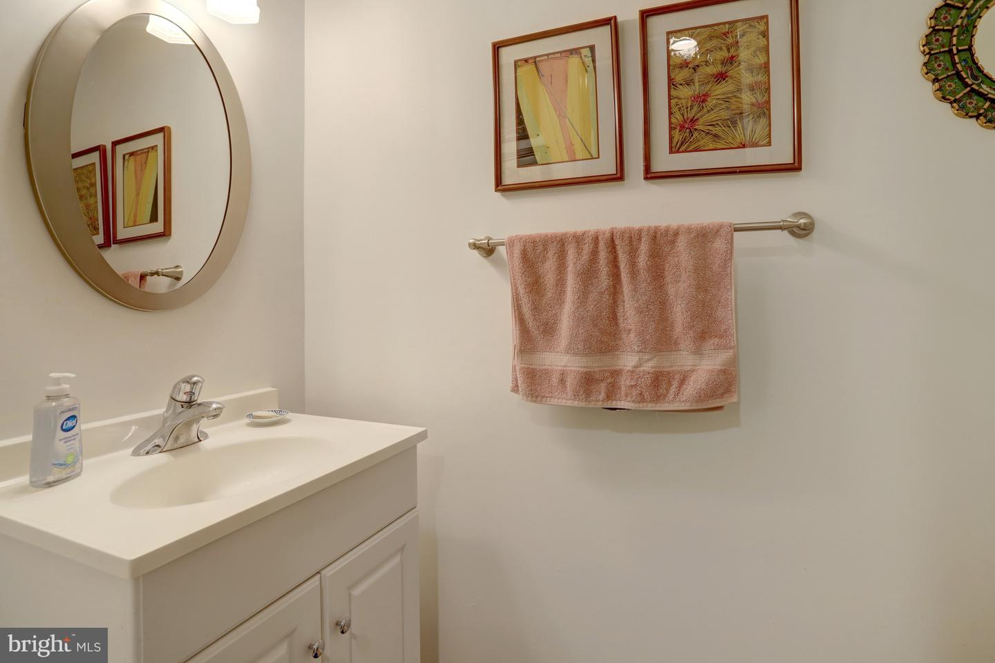 1002 ELLISON SQ, FALLS CHURCH, Virginia 22046, 3 Bedrooms Bedrooms, ,2 BathroomsBathrooms,Residential,For sale,1002 ELLISON SQ,VAFA2002926 MLS # VAFA2002926