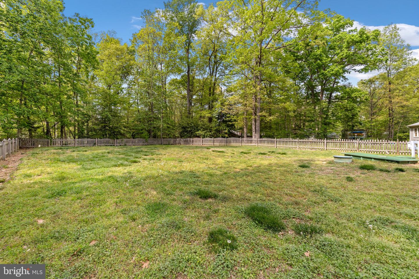 123 YORKTOWN DR, RUTHER GLEN, Virginia 22546, 4 Bedrooms Bedrooms, 7 Rooms Rooms,3 BathroomsBathrooms,Residential,For sale,123 YORKTOWN DR,VACV2008030 MLS # VACV2008030
