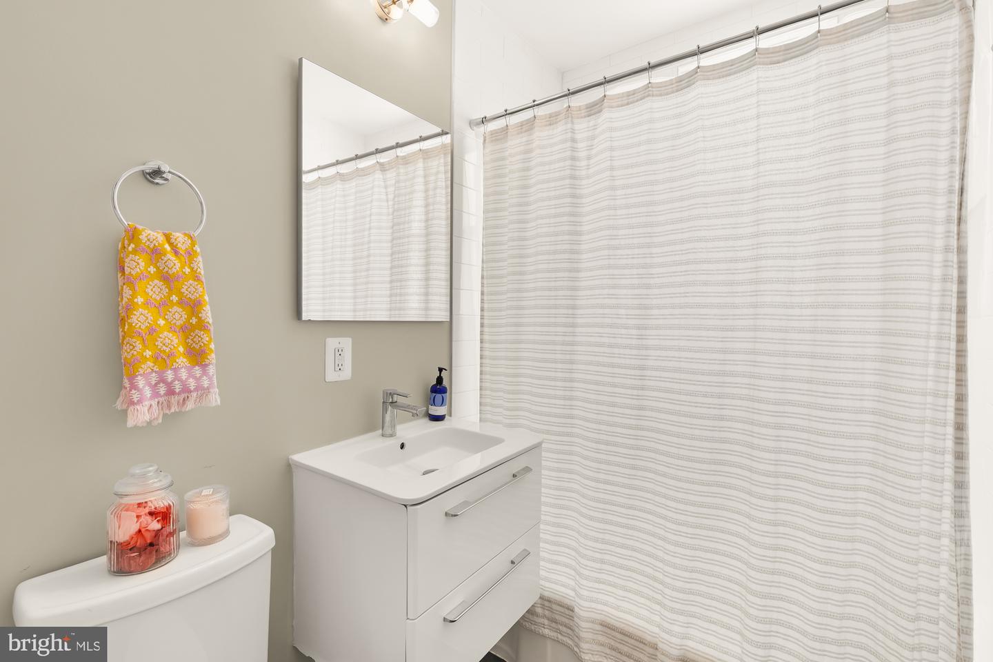 3101 SHERMAN AVE NW #204, WASHINGTON, District Of Columbia 20010, 1 Bedroom Bedrooms, ,1 BathroomBathrooms,Residential,For sale,3101 SHERMAN AVE NW #204,DCDC2196704 MLS # DCDC2196704