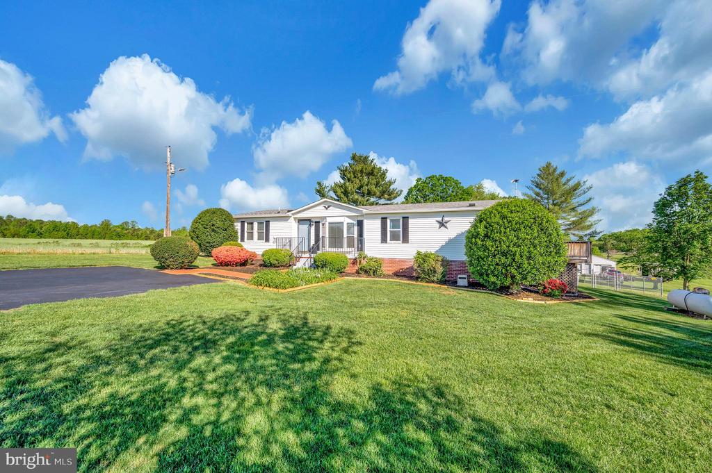 6744 COURTHOUSE RD, SPOTSYLVANIA, Virginia 22551, 3 Bedrooms Bedrooms, ,2 BathroomsBathrooms,Residential,6744 COURTHOUSE RD,VASP2032958 MLS # VASP2032958