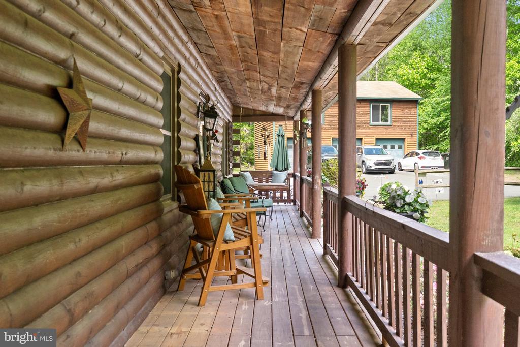 4162 PINEWOOD LN, JEFFERSONTON, Virginia 22724, 5 Bedrooms Bedrooms, ,4 BathroomsBathrooms,Residential,4162 PINEWOOD LN,VACU2010550 MLS # VACU2010550