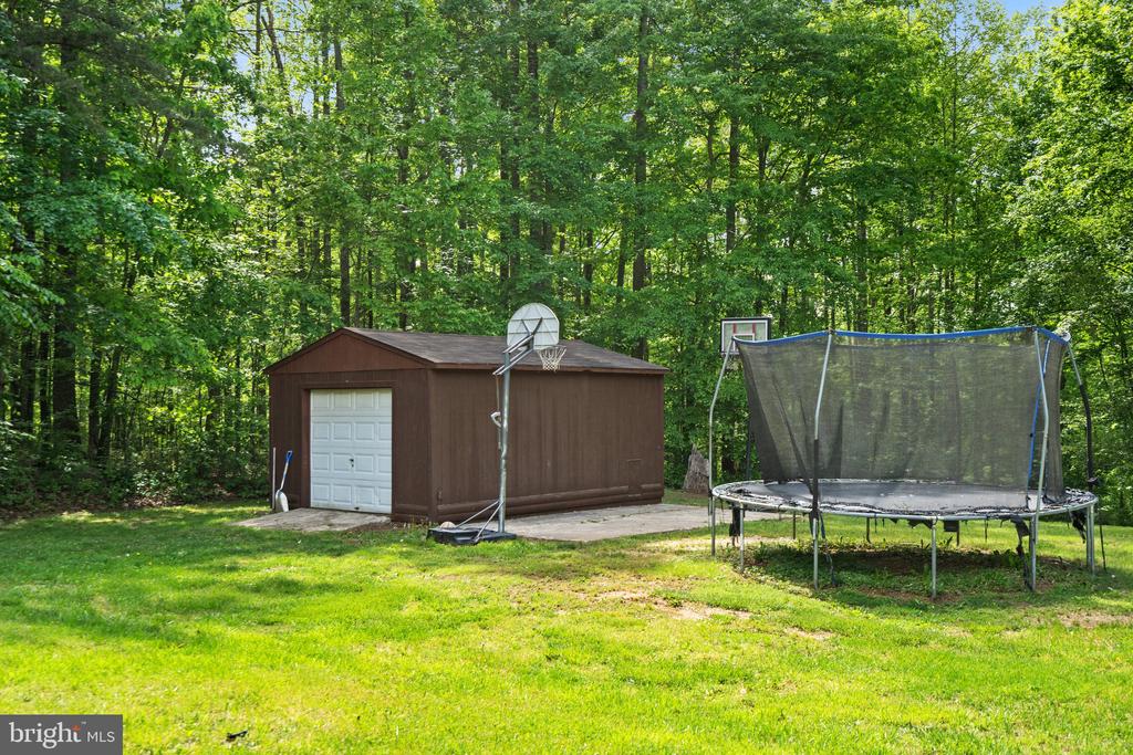 4162 PINEWOOD LN, JEFFERSONTON, Virginia 22724, 5 Bedrooms Bedrooms, ,4 BathroomsBathrooms,Residential,4162 PINEWOOD LN,VACU2010550 MLS # VACU2010550