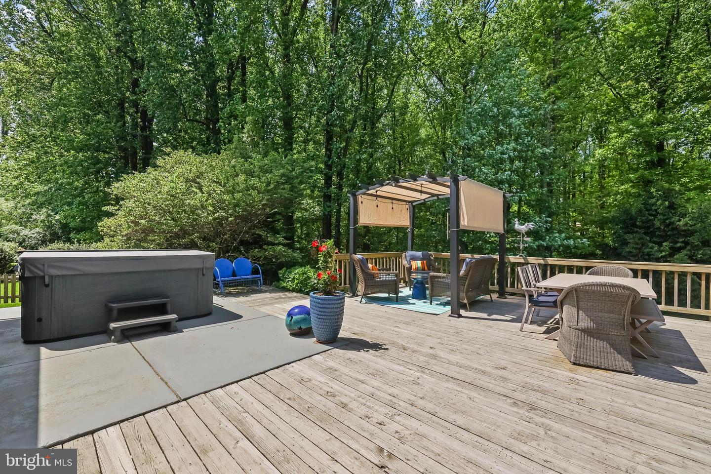 6720 DELAND DR, SPRINGFIELD, Virginia 22152, 5 Bedrooms Bedrooms, ,3 BathroomsBathrooms,Residential,For sale,6720 DELAND DR,VAFX2235632 MLS # VAFX2235632