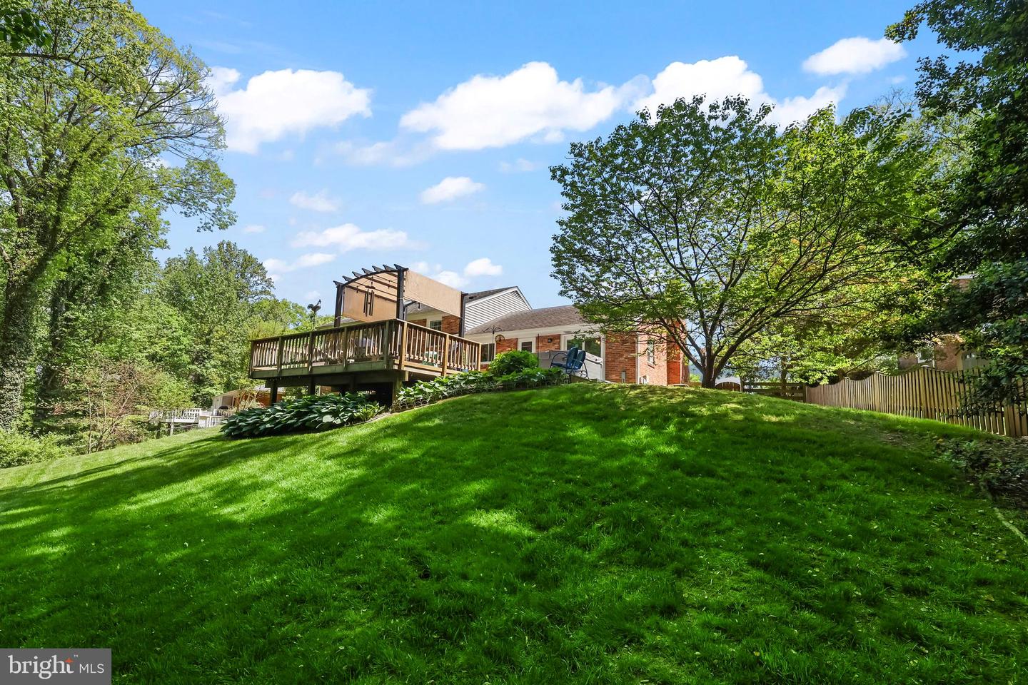 6720 DELAND DR, SPRINGFIELD, Virginia 22152, 5 Bedrooms Bedrooms, ,3 BathroomsBathrooms,Residential,For sale,6720 DELAND DR,VAFX2235632 MLS # VAFX2235632