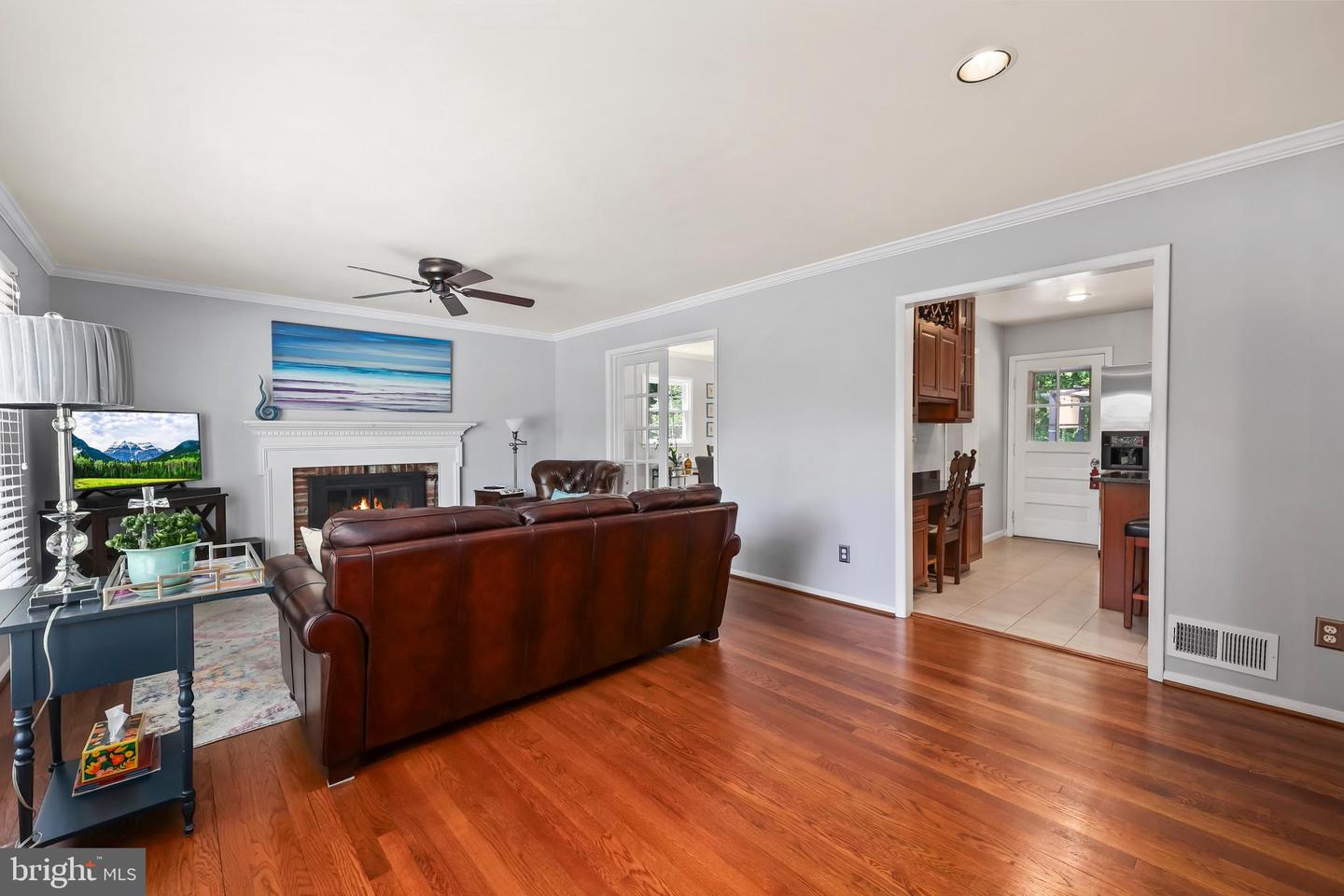 6720 DELAND DR, SPRINGFIELD, Virginia 22152, 5 Bedrooms Bedrooms, ,3 BathroomsBathrooms,Residential,For sale,6720 DELAND DR,VAFX2235632 MLS # VAFX2235632