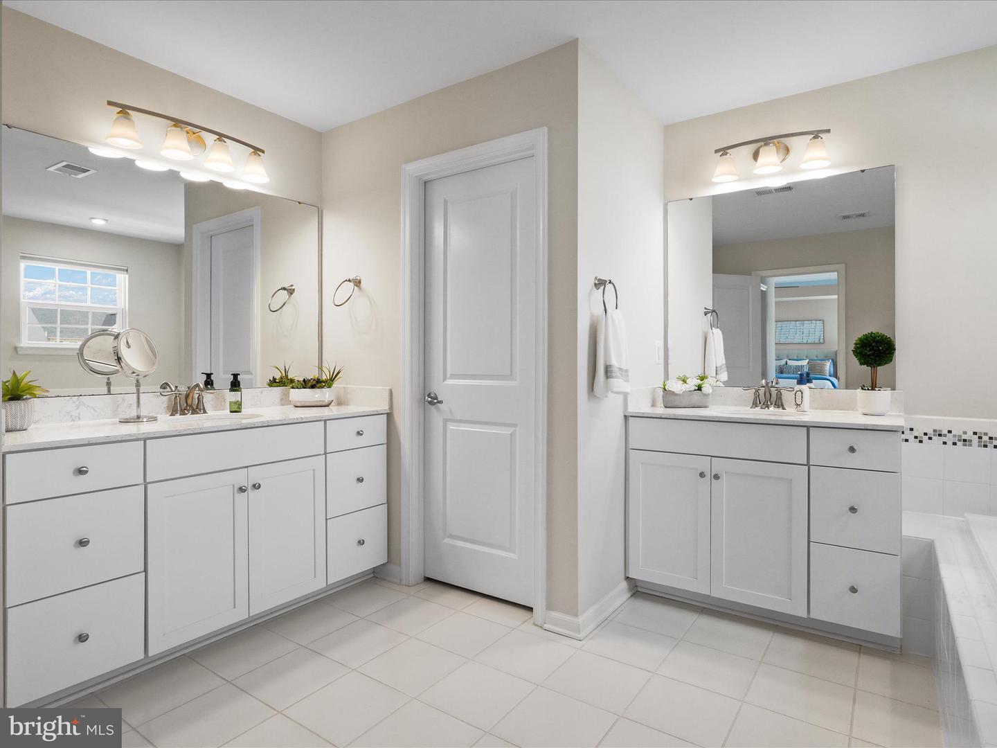 4480 WEEJUN LOOP, WOODBRIDGE, Virginia 22192, 4 Bedrooms Bedrooms, ,4 BathroomsBathrooms,Residential,For sale,4480 WEEJUN LOOP,VAPW2092532 MLS # VAPW2092532