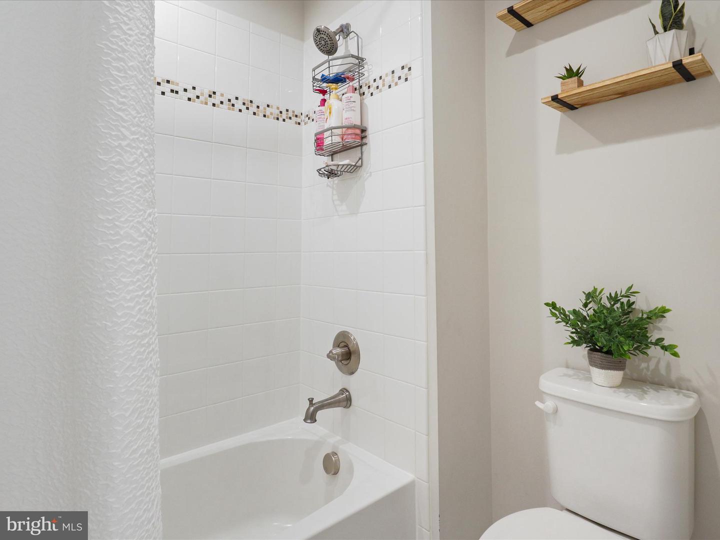 4480 WEEJUN LOOP, WOODBRIDGE, Virginia 22192, 4 Bedrooms Bedrooms, ,4 BathroomsBathrooms,Residential,For sale,4480 WEEJUN LOOP,VAPW2092532 MLS # VAPW2092532