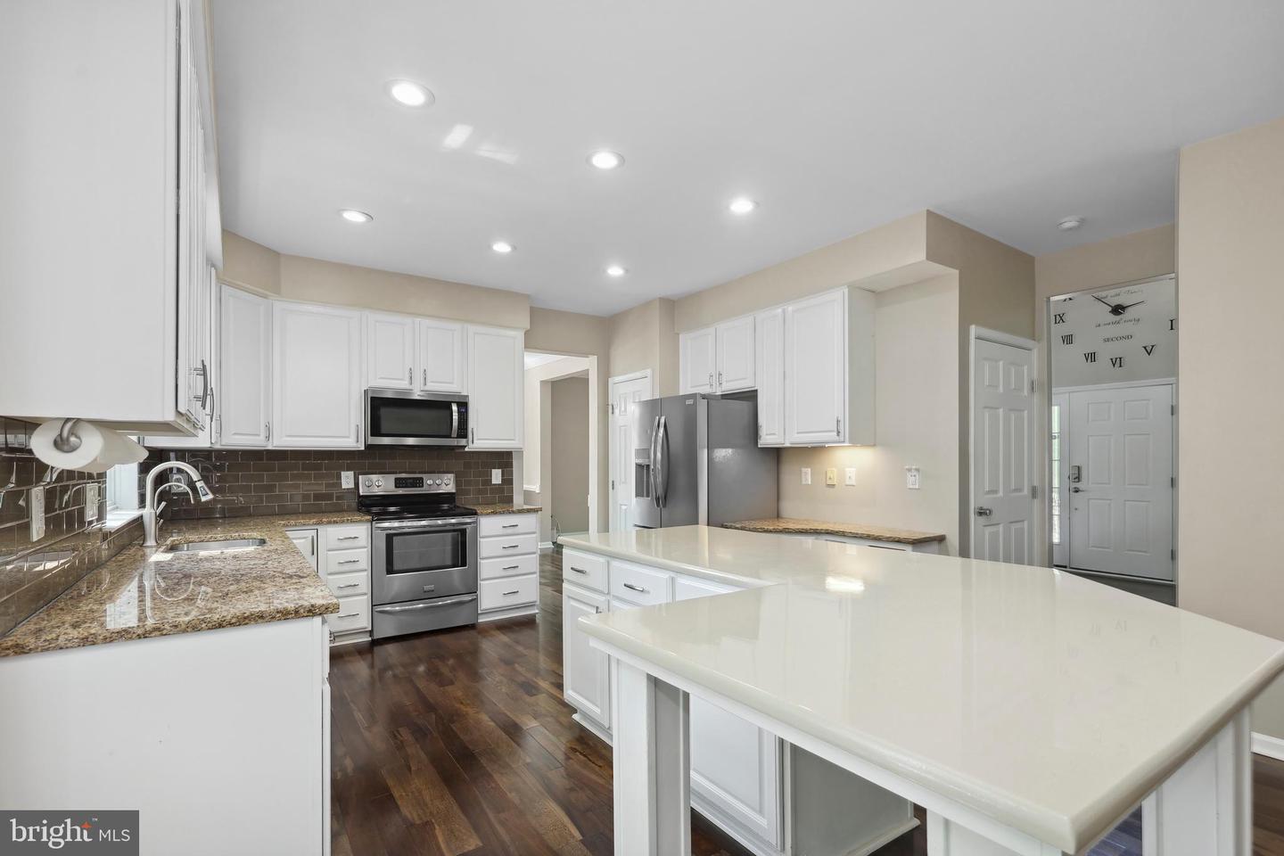 7883 LEROUX LN, MANASSAS, Virginia 20112, 4 Bedrooms Bedrooms, ,3 BathroomsBathrooms,Residential,For sale,7883 LEROUX LN,VAPW2092542 MLS # VAPW2092542