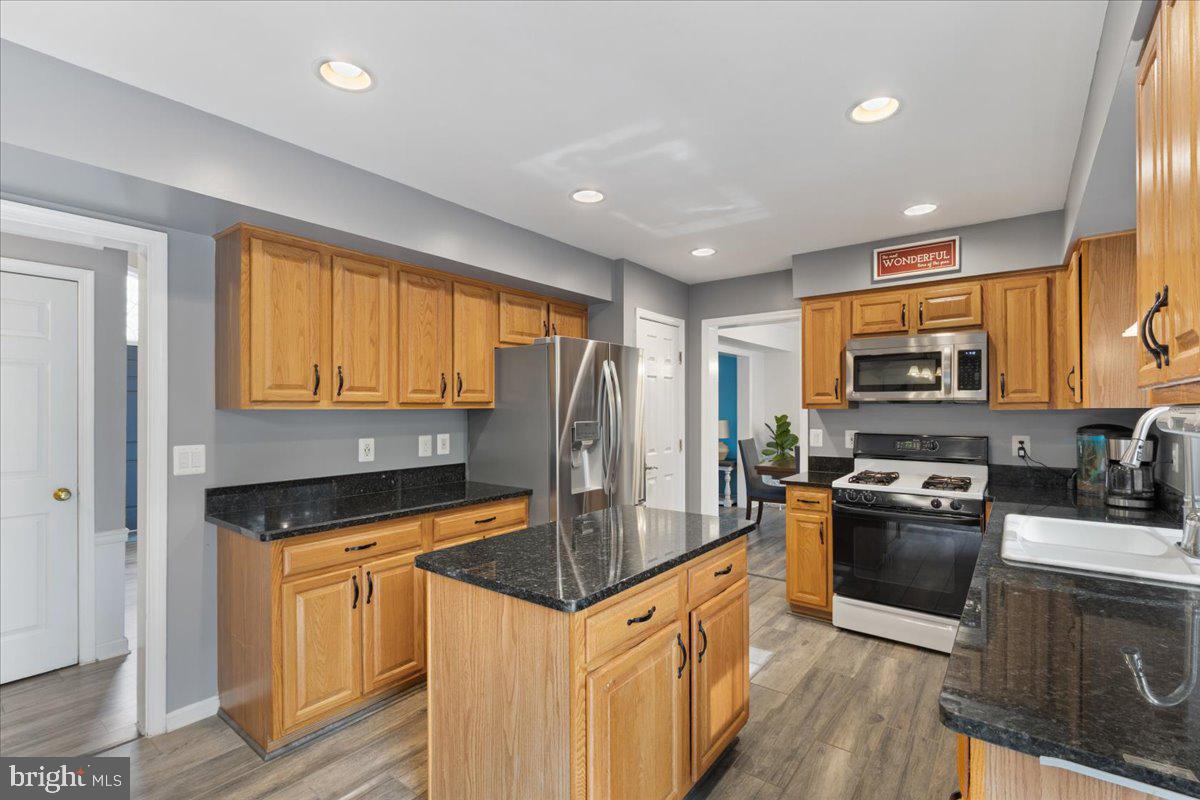 3565 HUMMOCK PL, WOODBRIDGE, Virginia 22192, 4 Bedrooms Bedrooms, ,2 BathroomsBathrooms,Residential,For sale,3565 HUMMOCK PL,VAPW2092546 MLS # VAPW2092546