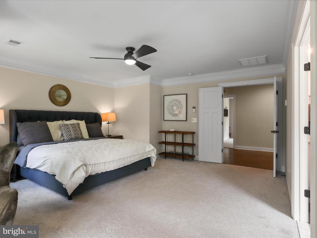 8254 LEES RIDGE RD, WARRENTON, Virginia 20186, 5 Bedrooms Bedrooms, ,4 BathroomsBathrooms,Residential,8254 LEES RIDGE RD,VAFQ2016568 MLS # VAFQ2016568