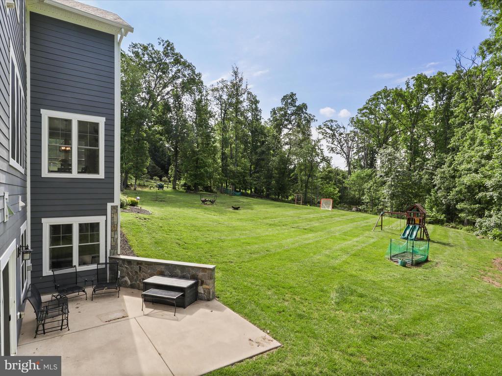 8254 LEES RIDGE RD, WARRENTON, Virginia 20186, 5 Bedrooms Bedrooms, ,4 BathroomsBathrooms,Residential,8254 LEES RIDGE RD,VAFQ2016568 MLS # VAFQ2016568