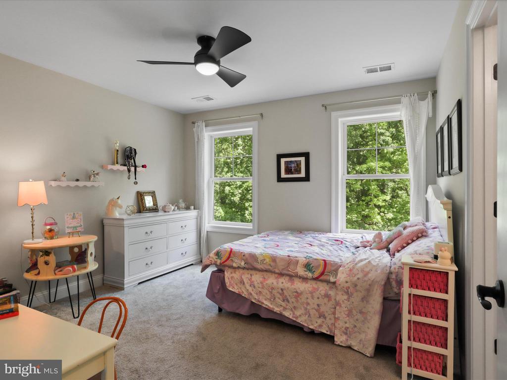 8254 LEES RIDGE RD, WARRENTON, Virginia 20186, 5 Bedrooms Bedrooms, ,4 BathroomsBathrooms,Residential,8254 LEES RIDGE RD,VAFQ2016568 MLS # VAFQ2016568