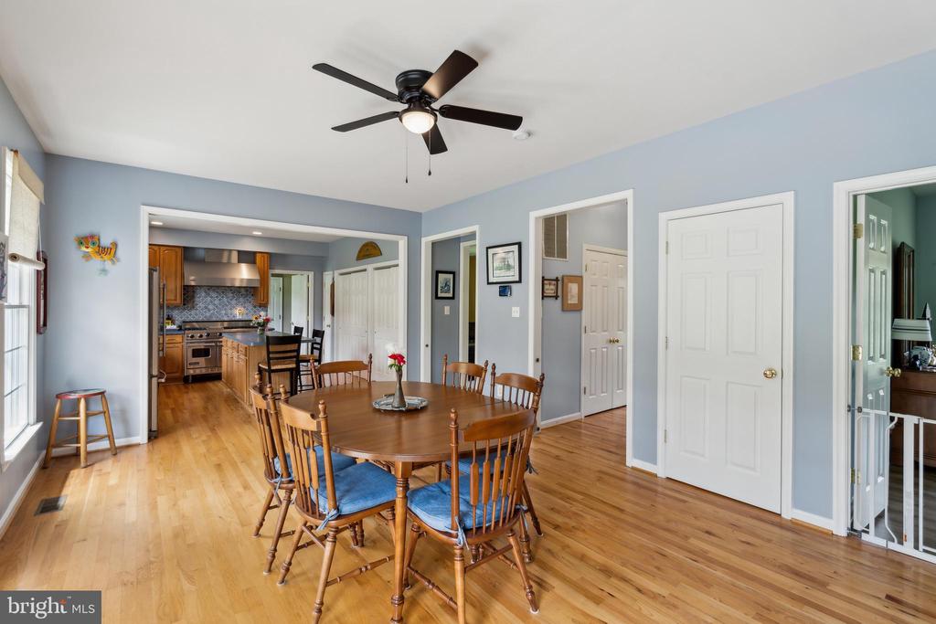 5415 CARPER FARM LN, HUME, Virginia, 3 Bedrooms Bedrooms, ,2 BathroomsBathrooms,Residential,5415 CARPER FARM LN,VAFQ2016470 MLS # VAFQ2016470