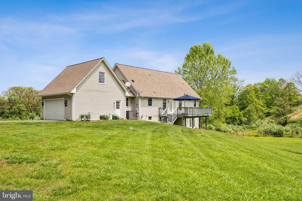 5415 CARPER FARM LN, HUME, Virginia, 3 Bedrooms Bedrooms, ,2 BathroomsBathrooms,Residential,5415 CARPER FARM LN,VAFQ2016470 MLS # VAFQ2016470
