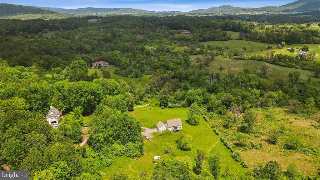 5415 CARPER FARM LN, HUME, Virginia, 3 Bedrooms Bedrooms, ,2 BathroomsBathrooms,Residential,5415 CARPER FARM LN,VAFQ2016470 MLS # VAFQ2016470