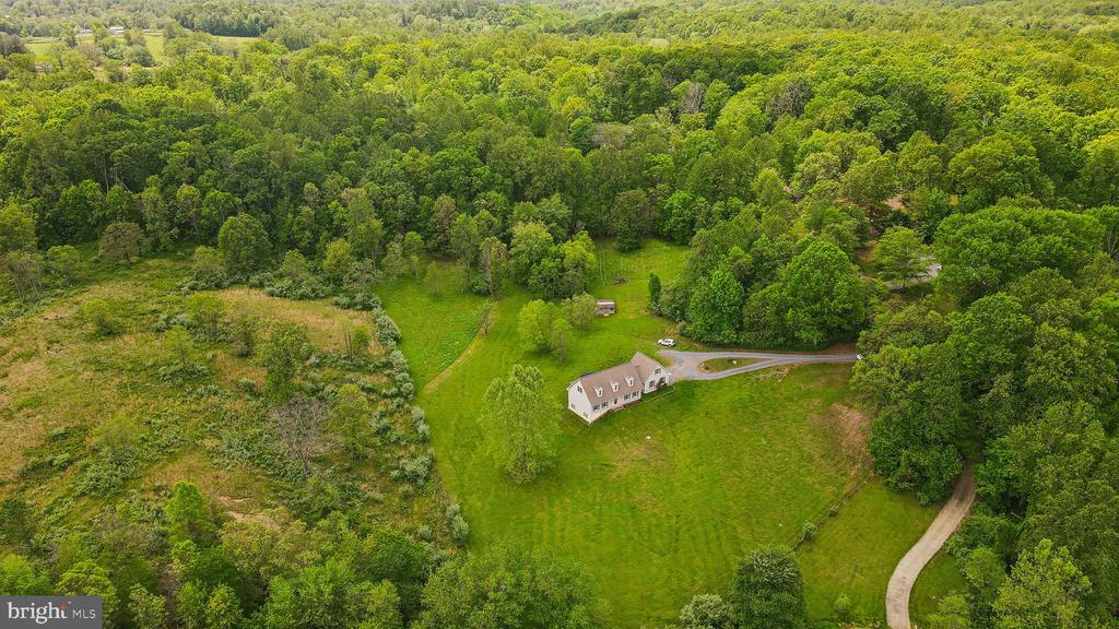 5415 CARPER FARM LN, HUME, Virginia, 3 Bedrooms Bedrooms, ,2 BathroomsBathrooms,Residential,5415 CARPER FARM LN,VAFQ2016470 MLS # VAFQ2016470