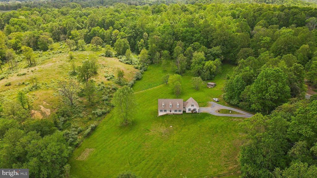 5415 CARPER FARM LN, HUME, Virginia, 3 Bedrooms Bedrooms, ,2 BathroomsBathrooms,Residential,5415 CARPER FARM LN,VAFQ2016470 MLS # VAFQ2016470