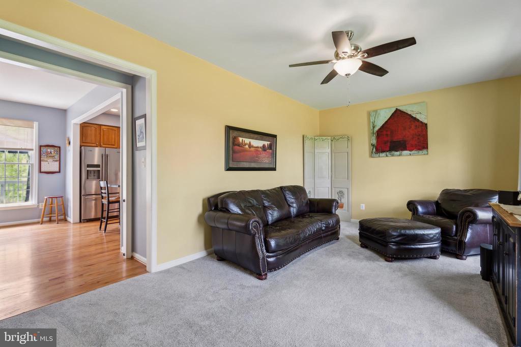 5415 CARPER FARM LN, HUME, Virginia, 3 Bedrooms Bedrooms, ,2 BathroomsBathrooms,Residential,5415 CARPER FARM LN,VAFQ2016470 MLS # VAFQ2016470