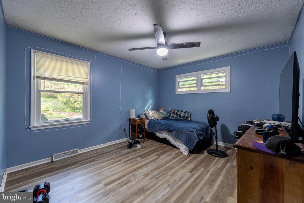 571 CC RD, HOOD, Virginia 22723, 3 Bedrooms Bedrooms, ,2 BathroomsBathrooms,Residential,571 CC RD,VAMA2002222 MLS # VAMA2002222