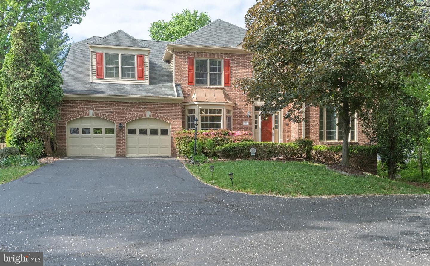 8305 JUDY WITT LN, VIENNA, Virginia 22182, 4 Bedrooms Bedrooms, ,5 BathroomsBathrooms,Residential,For sale,8305 JUDY WITT LN,VAFX2235690 MLS # VAFX2235690