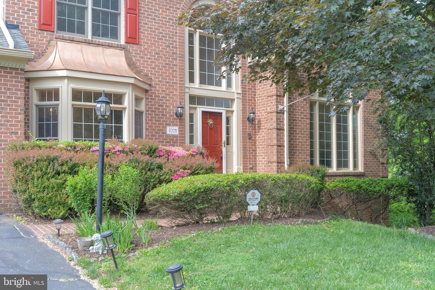 8305 JUDY WITT LN, VIENNA, Virginia 22182, 4 Bedrooms Bedrooms, ,5 BathroomsBathrooms,Residential,For sale,8305 JUDY WITT LN,VAFX2235690 MLS # VAFX2235690