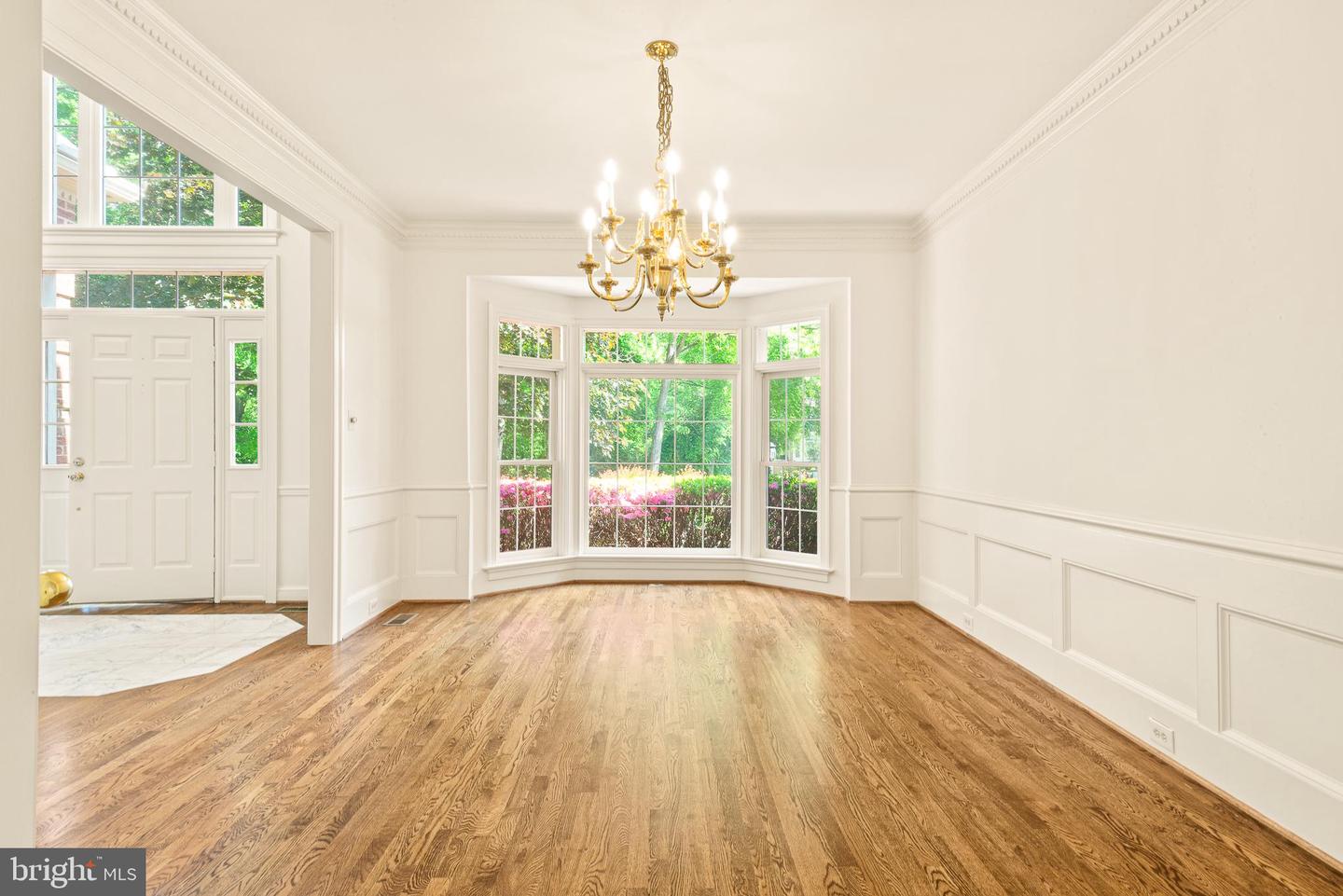 8305 JUDY WITT LN, VIENNA, Virginia 22182, 4 Bedrooms Bedrooms, ,5 BathroomsBathrooms,Residential,For sale,8305 JUDY WITT LN,VAFX2235690 MLS # VAFX2235690