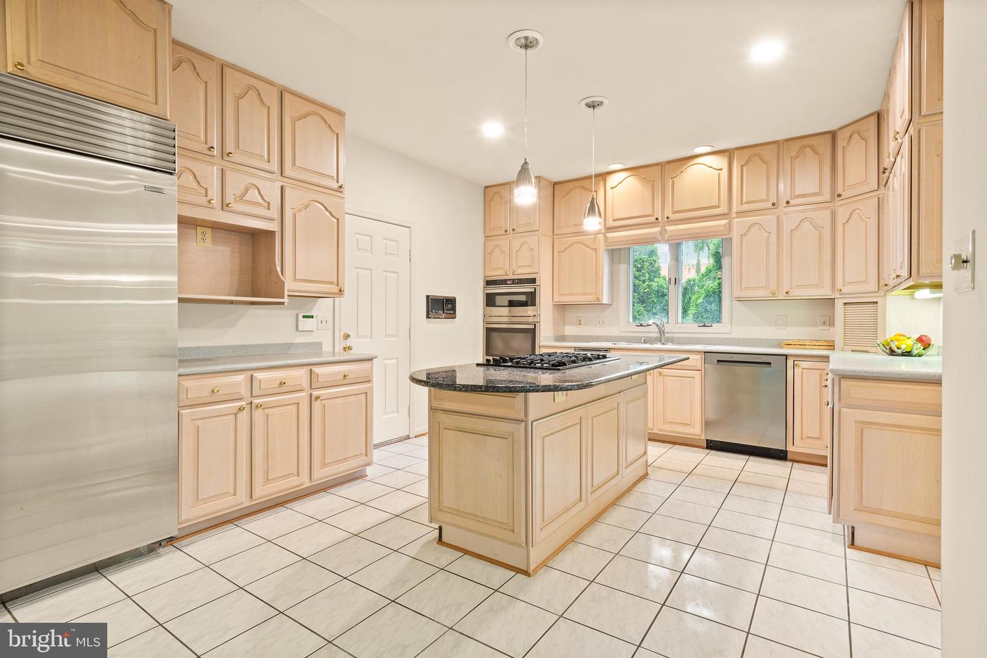 8305 JUDY WITT LN, VIENNA, Virginia 22182, 4 Bedrooms Bedrooms, ,5 BathroomsBathrooms,Residential,For sale,8305 JUDY WITT LN,VAFX2235690 MLS # VAFX2235690