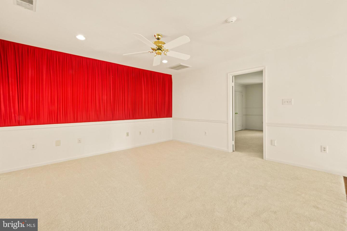 8305 JUDY WITT LN, VIENNA, Virginia 22182, 4 Bedrooms Bedrooms, ,5 BathroomsBathrooms,Residential,For sale,8305 JUDY WITT LN,VAFX2235690 MLS # VAFX2235690