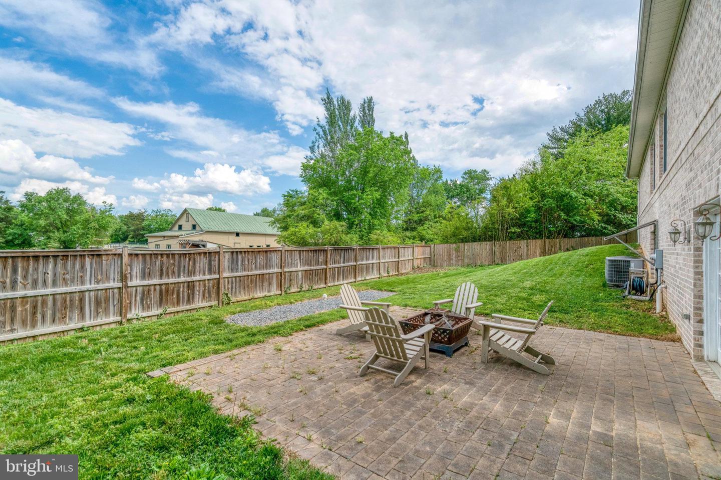 5712 GLENMULLEN PL, ALEXANDRIA, Virginia 22303, 5 Bedrooms Bedrooms, ,3 BathroomsBathrooms,Residential,For sale,5712 GLENMULLEN PL,VAFX2235740 MLS # VAFX2235740