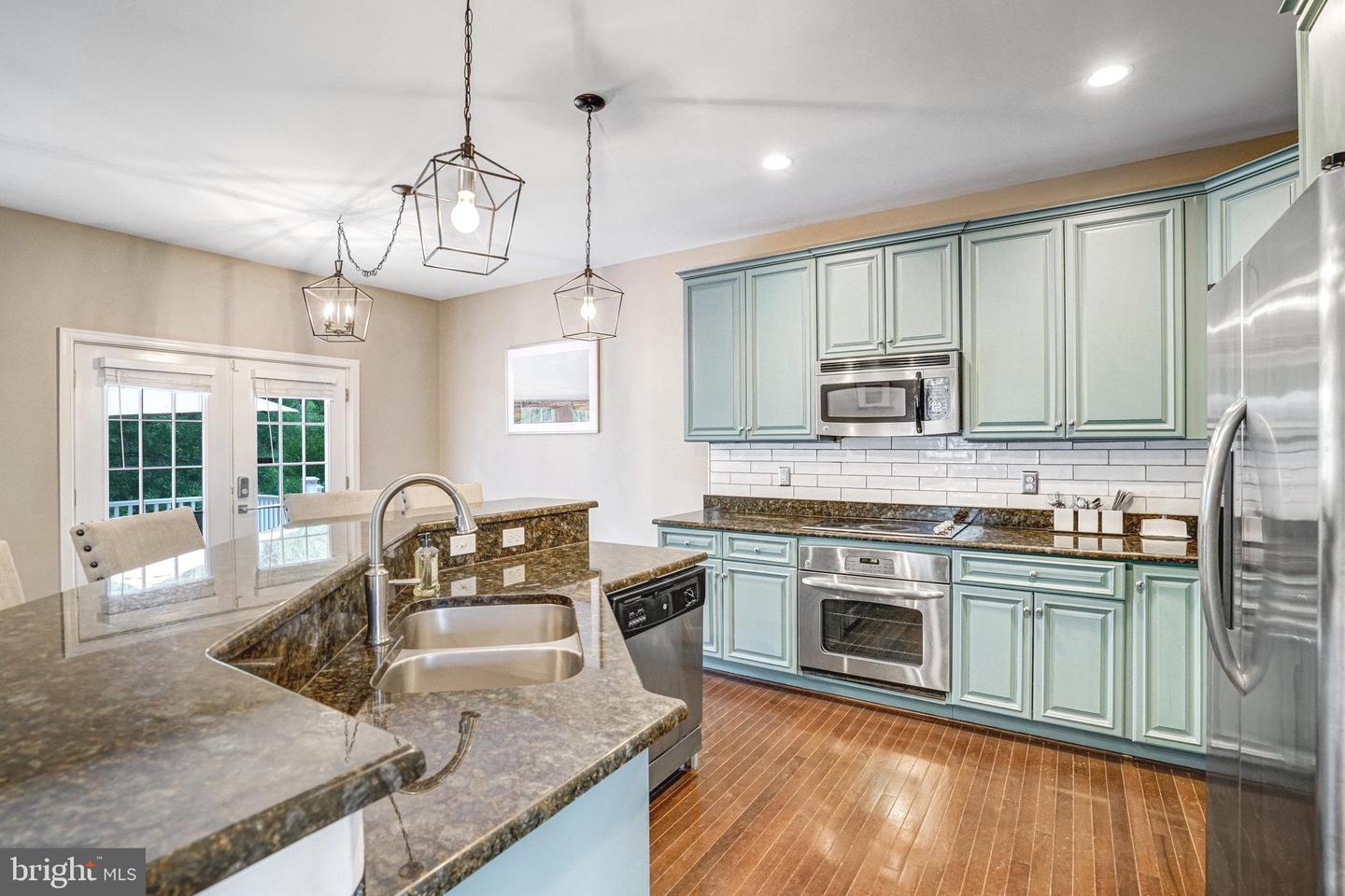 5712 GLENMULLEN PL, ALEXANDRIA, Virginia 22303, 5 Bedrooms Bedrooms, ,3 BathroomsBathrooms,Residential,For sale,5712 GLENMULLEN PL,VAFX2235740 MLS # VAFX2235740
